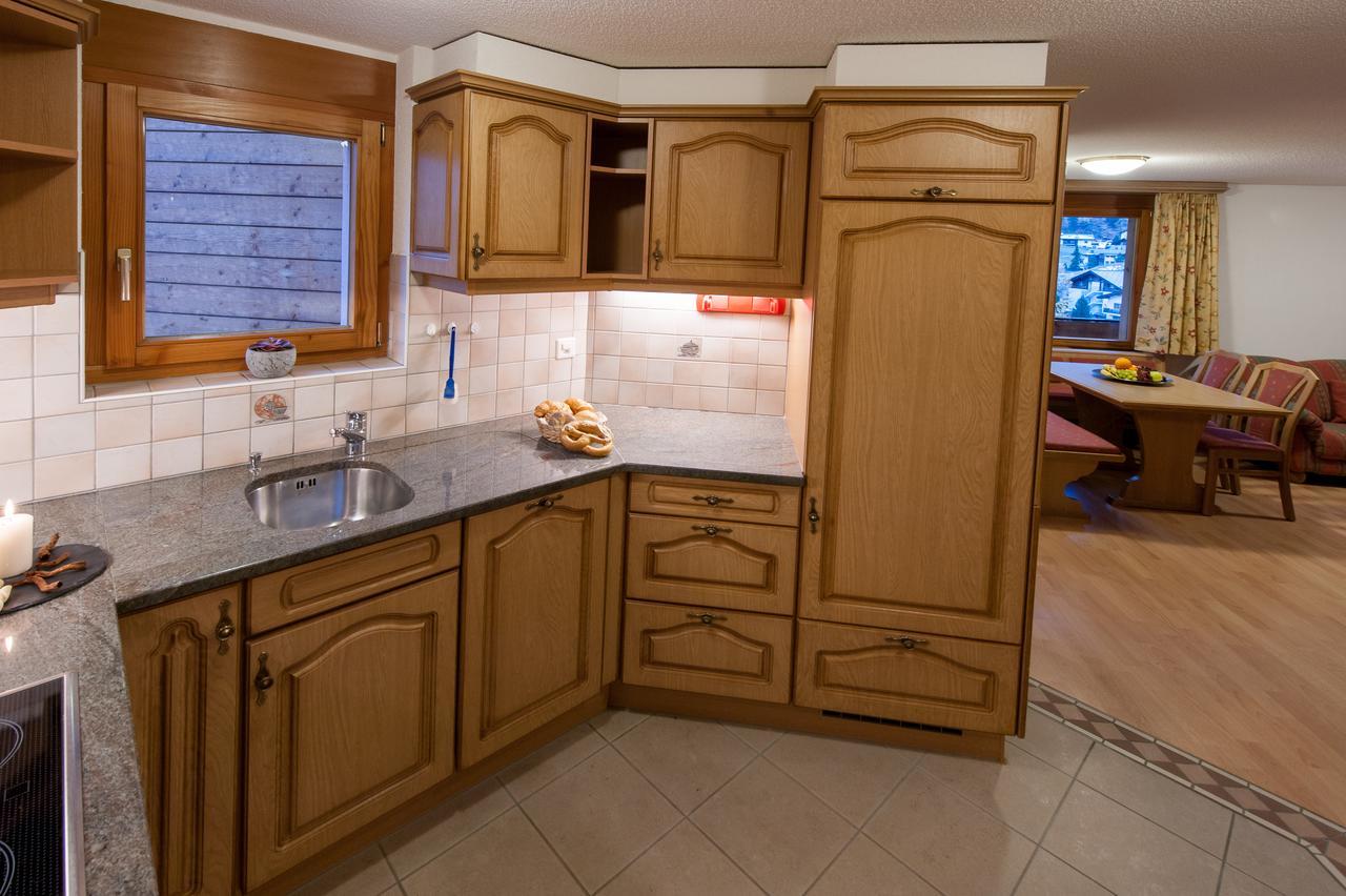 Appartements Zermatt Paradies Phòng bức ảnh