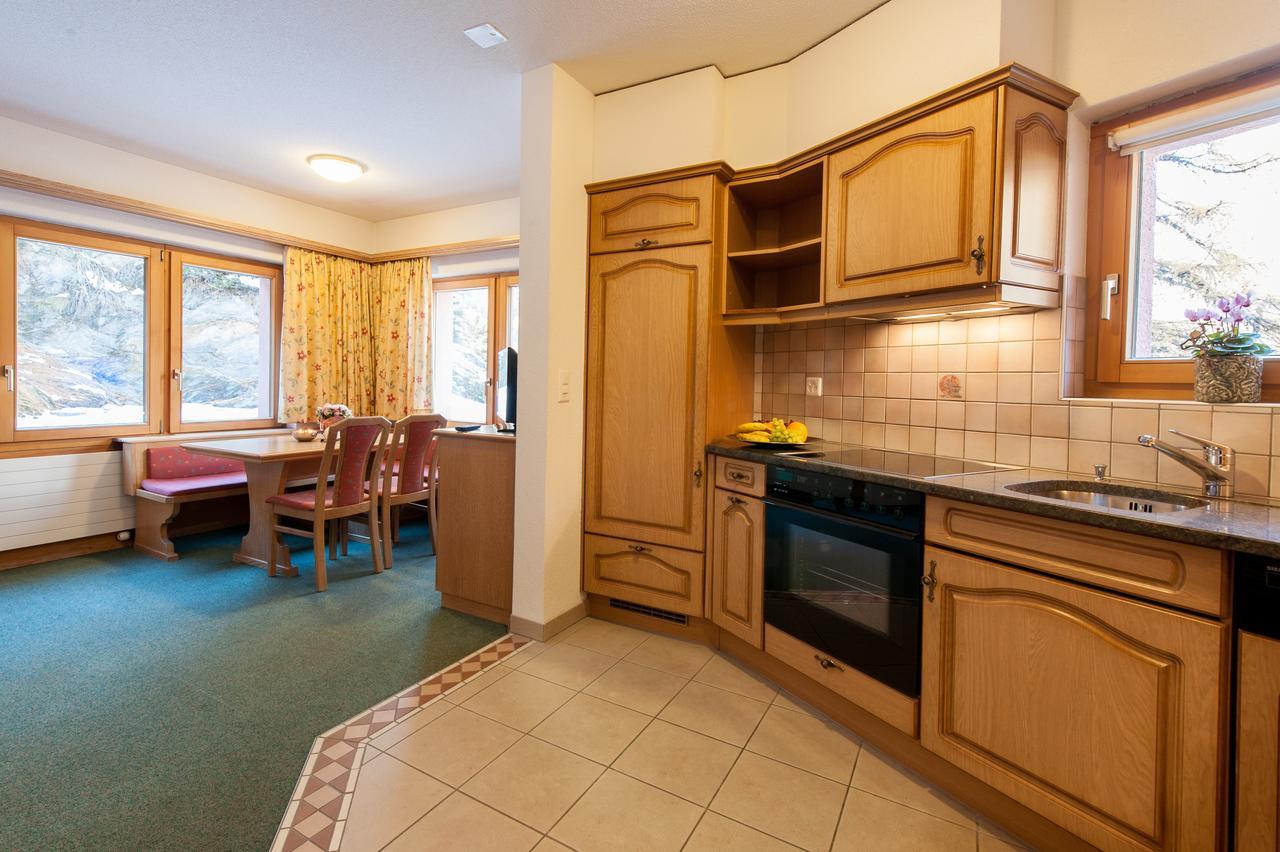 Appartements Zermatt Paradies Phòng bức ảnh